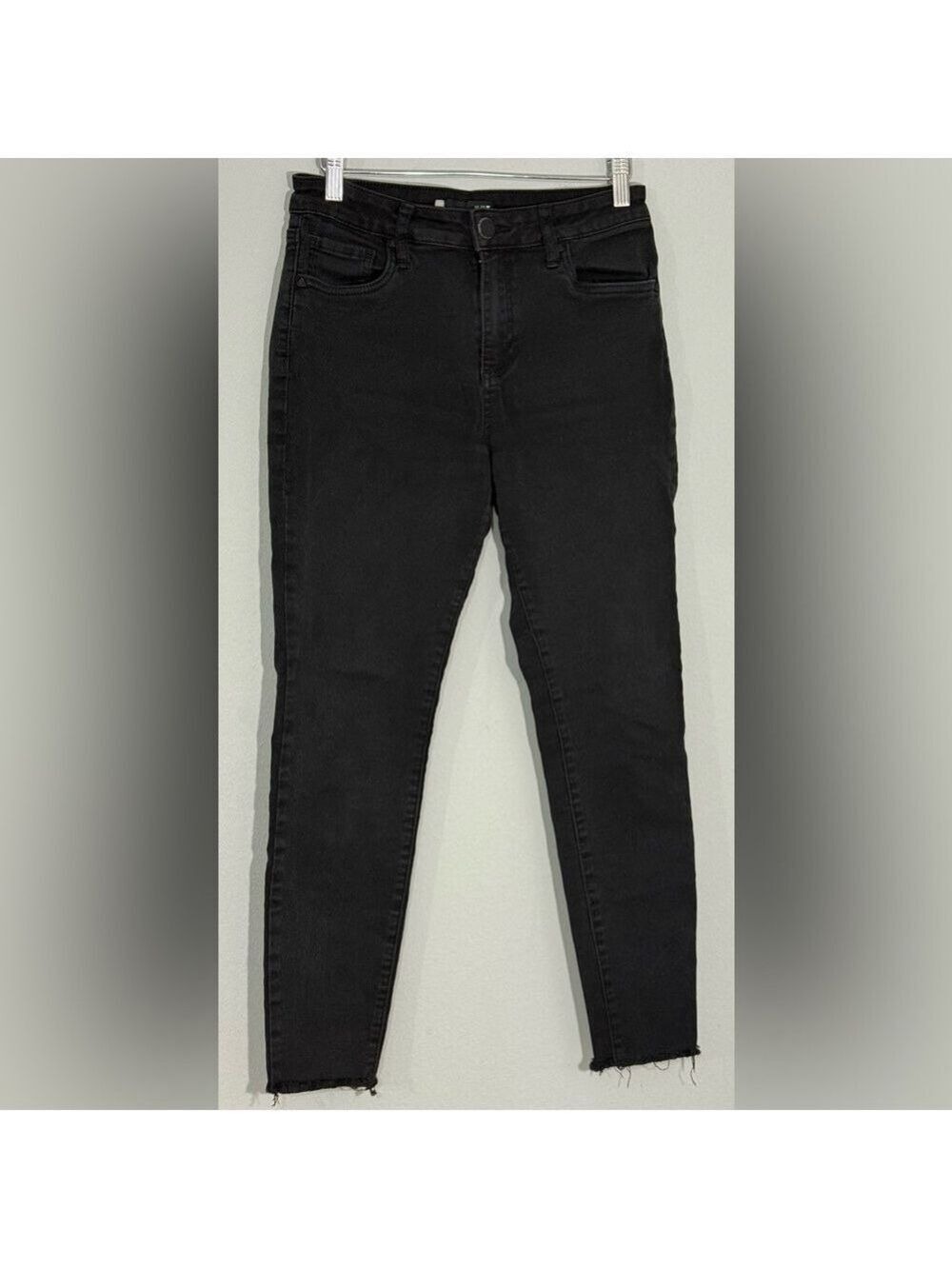 Kut From The Kloth Black Cropped Skinny Jeans Frayed Hem Stretch Sz 4